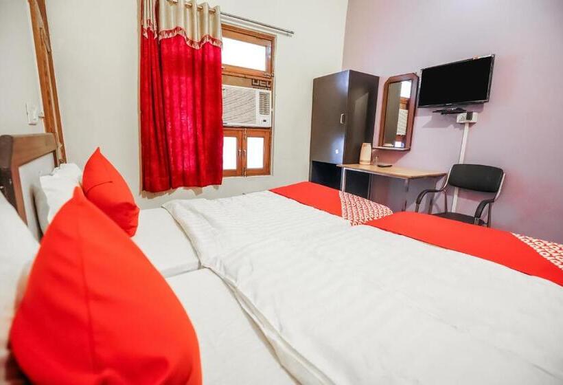 اتاق کلاسیک سه تخته, O Rishabh Guest House
