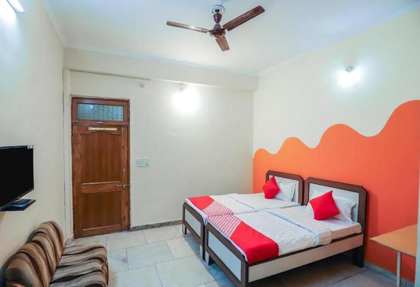 Klassiskt Trippelrum, O Rishabh Guest House