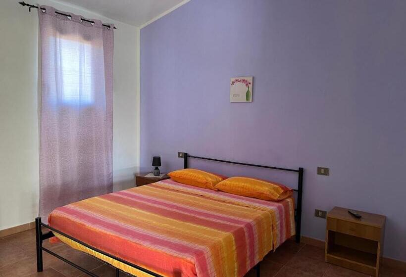 חדר סטנדרט, Su Tasuru