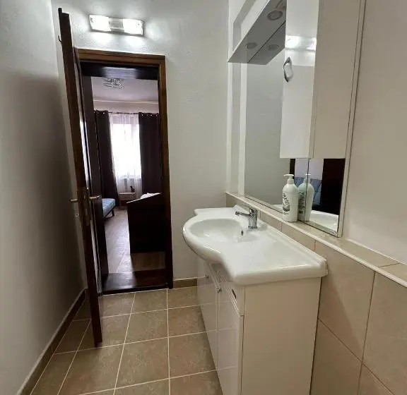 Chambre Standard Individuelle, Dortin