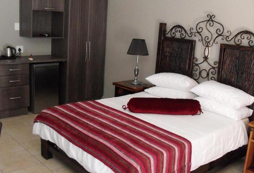 غرفة قياسية مطلّة علي حمام السباحة, Pheasant S Rest