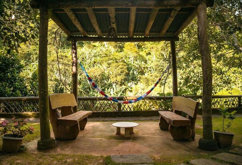 בקתת חדר, Saíra Recanto De Serra