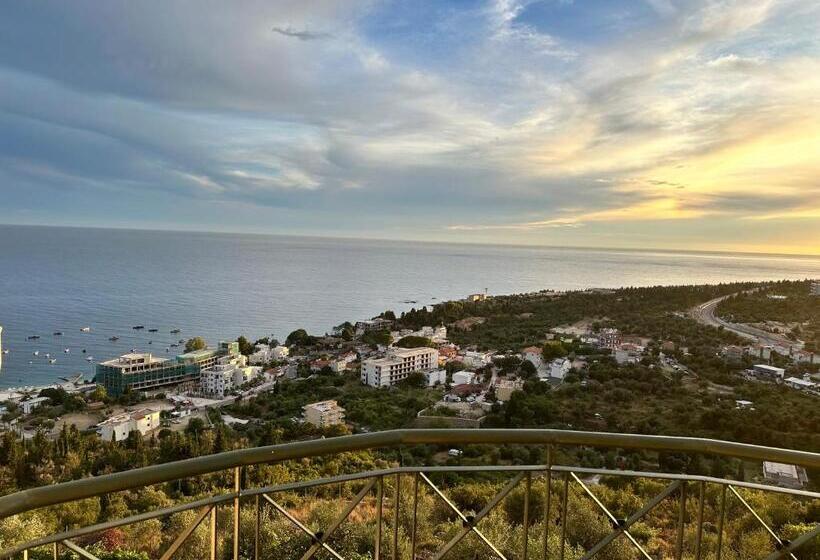 اتاق استاندارد چهار تخته با چشم‌انداز دریا, Sunshine Guesthouse Dhermi