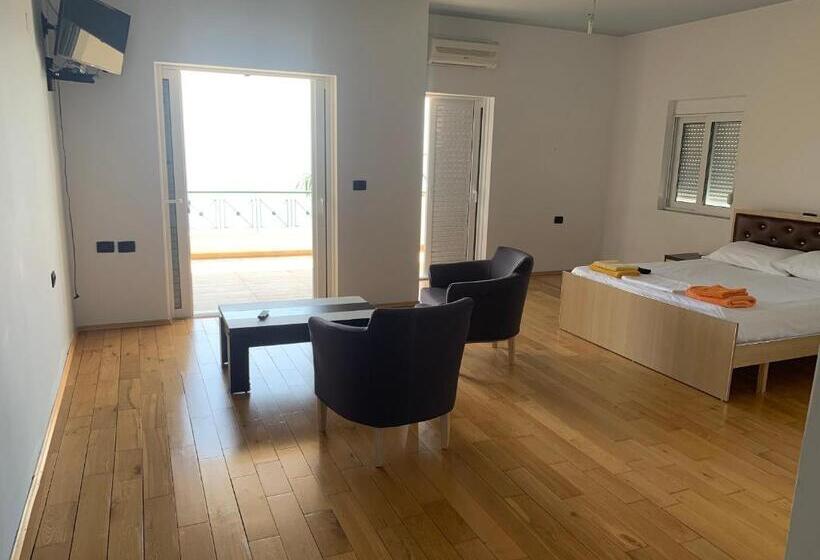 اتاق لوکس با چشم‌انداز دریا, Sunshine Guesthouse Dhermi