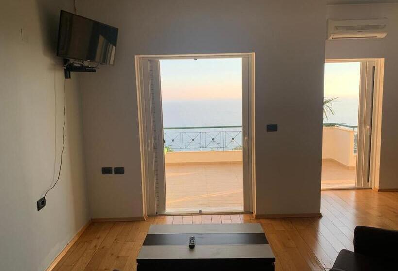 اتاق لوکس با چشم‌انداز دریا, Sunshine Guesthouse Dhermi