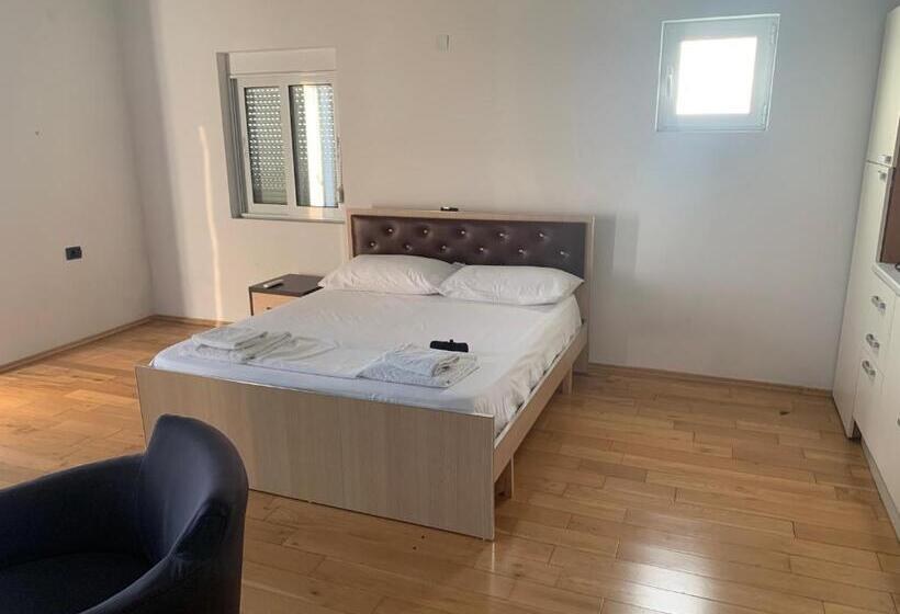 اتاق لوکس با چشم‌انداز دریا, Sunshine Guesthouse Dhermi