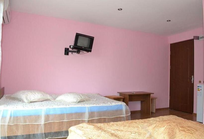 Четырехместный Номер Стандарт, Vila Denisa