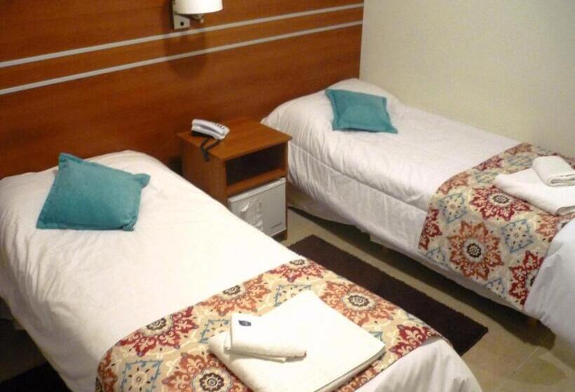 اتاق استاندارد, Identidad