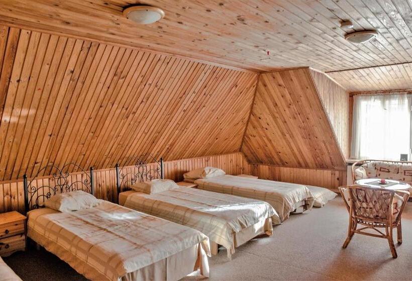 اتاق خانوادگی, Guest House Lauvaskalni