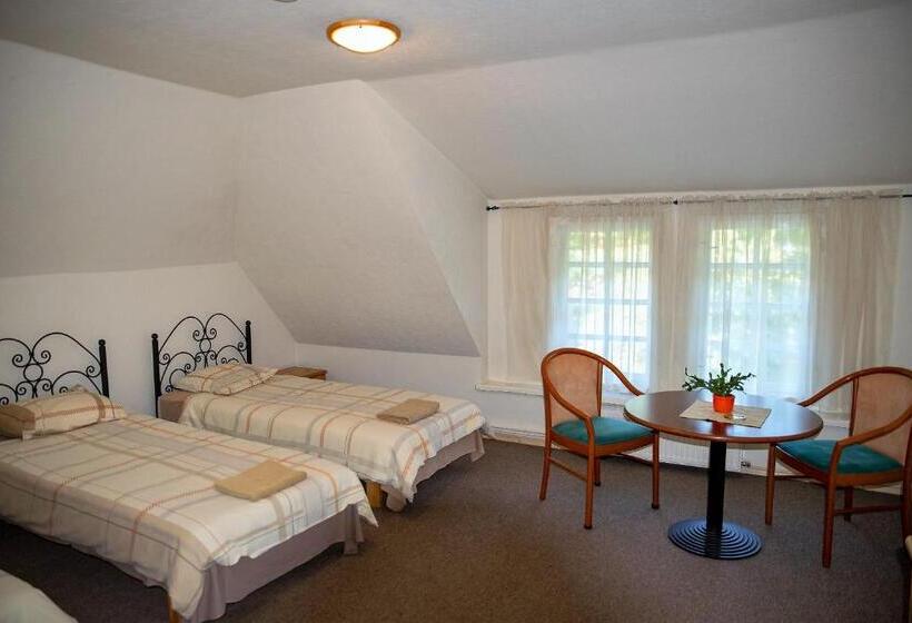 خانه 1 خوابه, Guest House Lauvaskalni