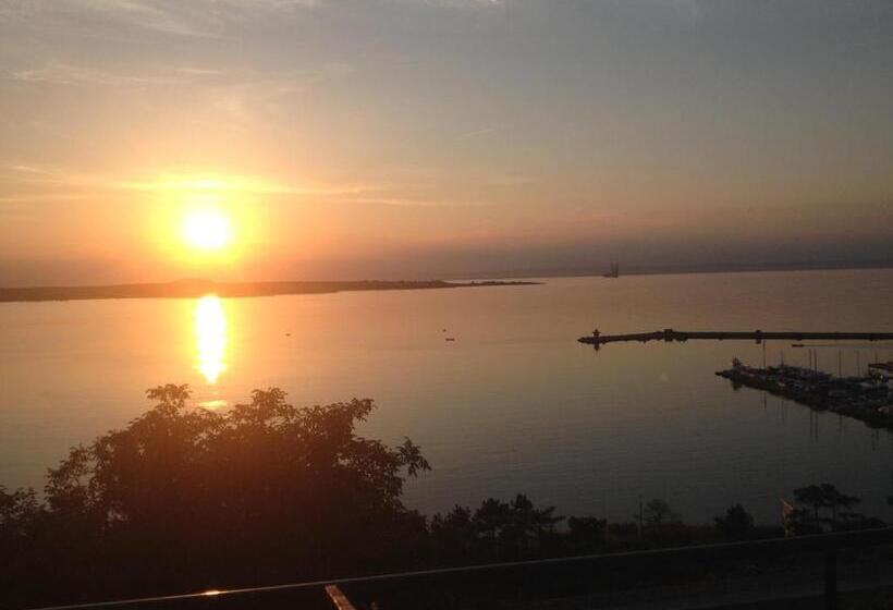 חדר סטנדרט נוף לים, Guest House Maggy