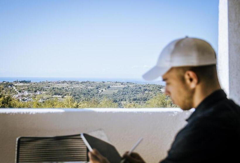 اتاق استاندارد چهار تخته با چشم‌انداز دریا, Guesthouse Green Istria