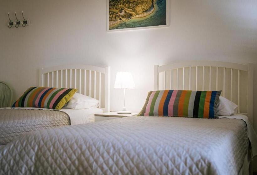 اتاق استاندارد چهار تخته با چشم‌انداز دریا, Guesthouse Green Istria