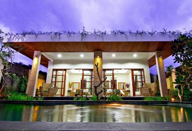 Medencére Néző Standard Szoba, Maha Residence Guest House