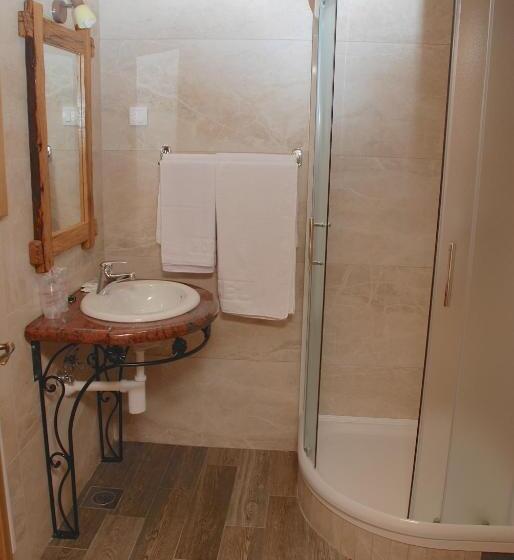 بانگلوی استاندارد, Resort Balkis