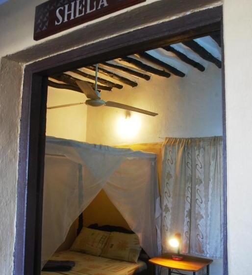 اتاق اکونومی, Jambohouse Lamu