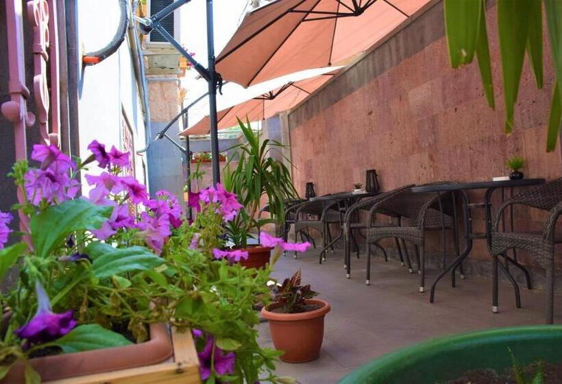 디럭스 패밀리 룸, Mia Casa Hotel Yerevan
