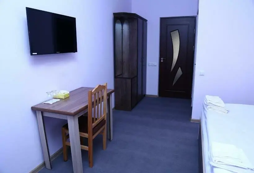 اتاق استاندارد, Mthnadzor