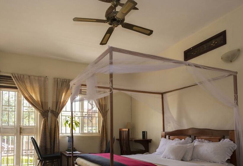 Family Room, Raja Excelsior