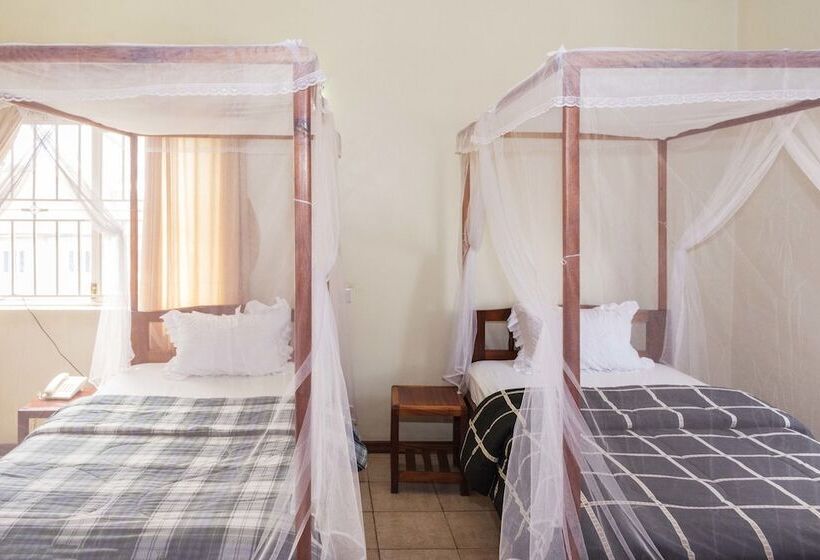 Standard Room, Raja Excelsior