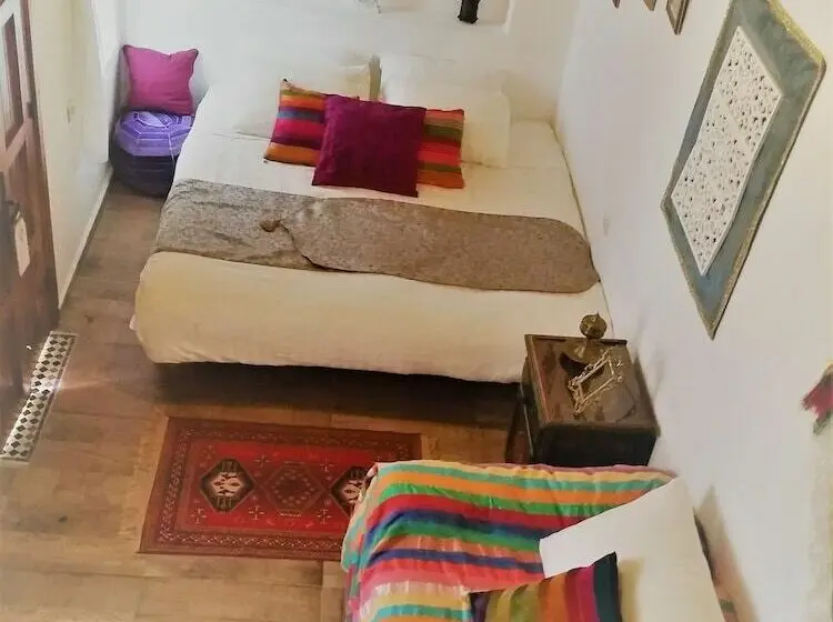 سوییت, Riad Dari