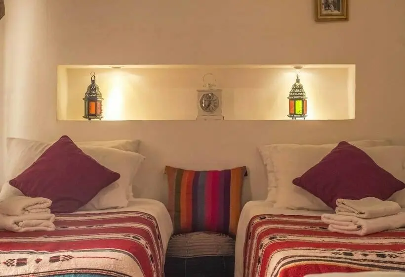سوییت, Riad Dari