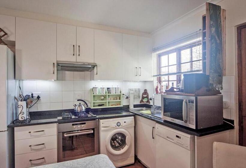 Хижина, 79 On Ridge