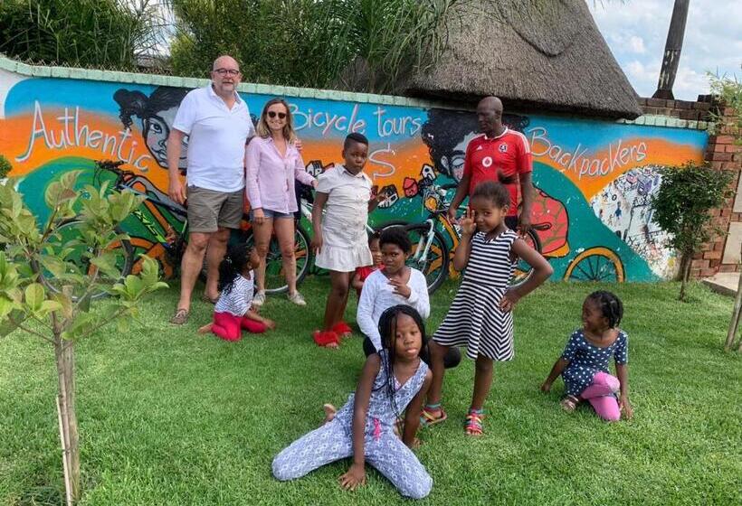 חדר סטנדרט, Authentic Bicycle Tours And Backpackers