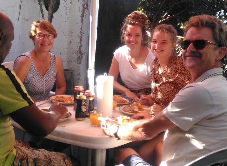 חדר אקונומי, Authentic Bicycle Tours And Backpackers