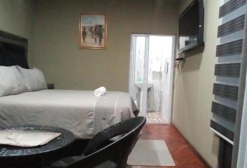 חדר דלוקס, Authentic Bicycle Tours And Backpackers