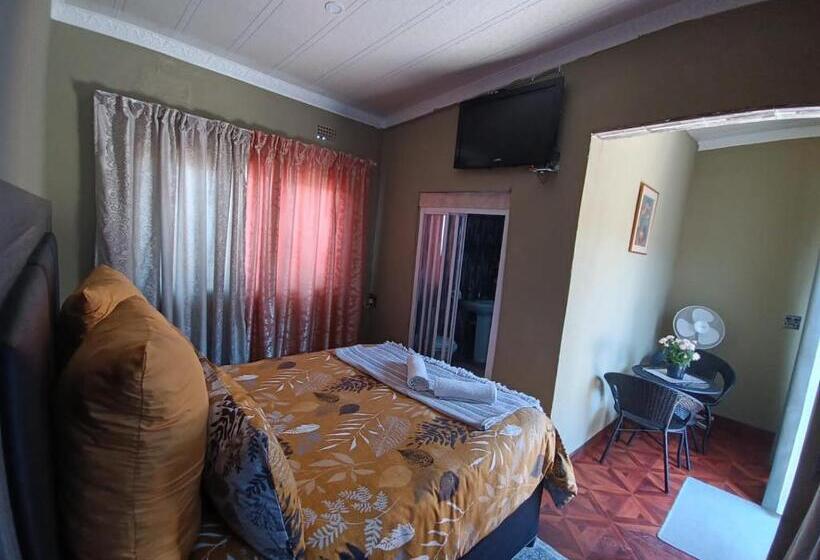 חדר דלוקס, Authentic Bicycle Tours And Backpackers