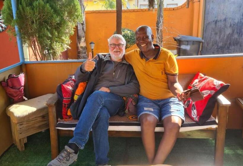 חדר סטנדרט, Authentic Bicycle Tours And Backpackers