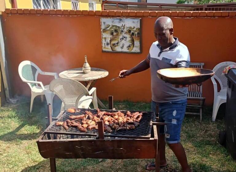 חדר סטנדרט, Authentic Bicycle Tours And Backpackers