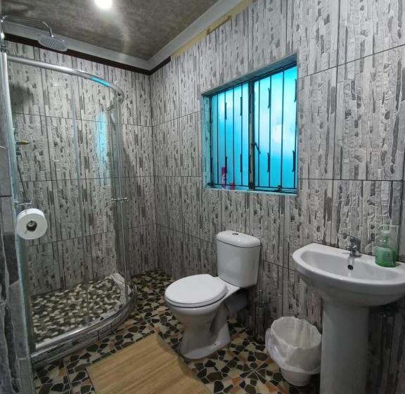 חדר סטנדרט, Authentic Bicycle Tours And Backpackers