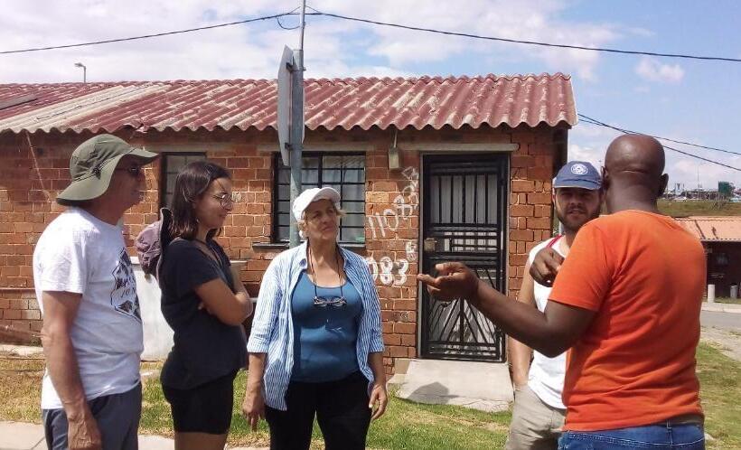 חדר דלוקס, Authentic Bicycle Tours And Backpackers