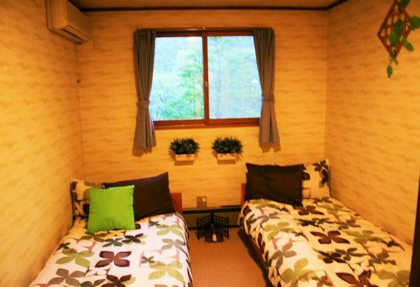 Номер Стандарт Совместная Ванная, E Joy Hostel