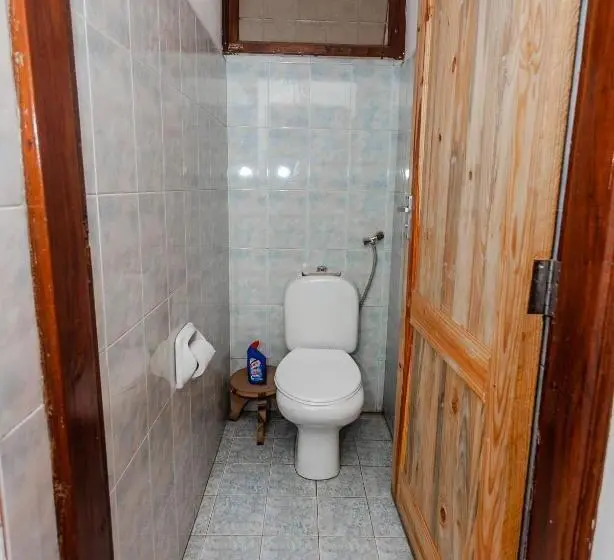 اتاق اکونومی, Villa Poa