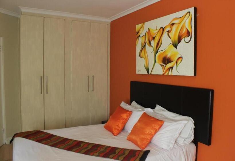 バス共有のスタンダードルーム, Milas Place