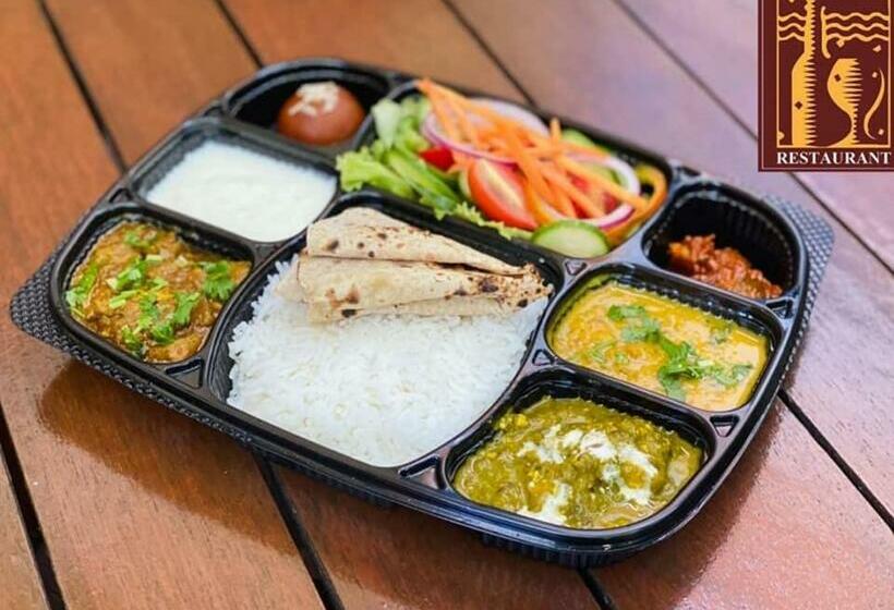 스탠다드 싱글 룸, The Shady Rest