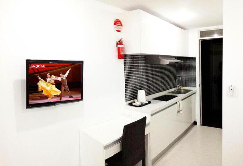 이그제큐티브 스위트, The Shady Rest