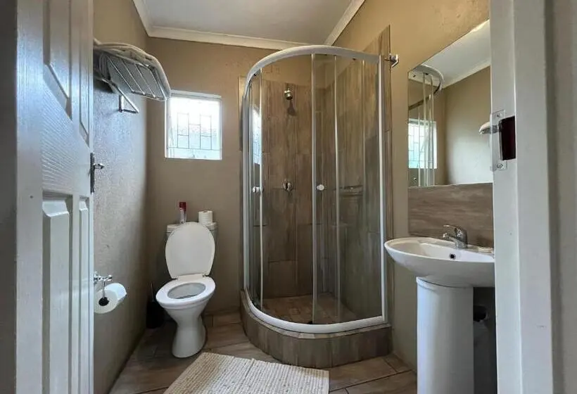 コンフォートルーム, Khaya4u Guesthouse