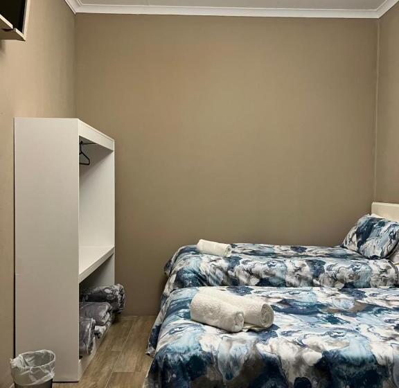 Номер Стандарт Трехместный, Khaya4u Guesthouse