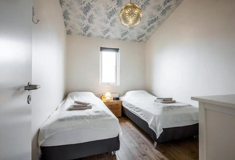 اتاق استاندارد با سرویس بهداشتی مشترک, Blue House B&b