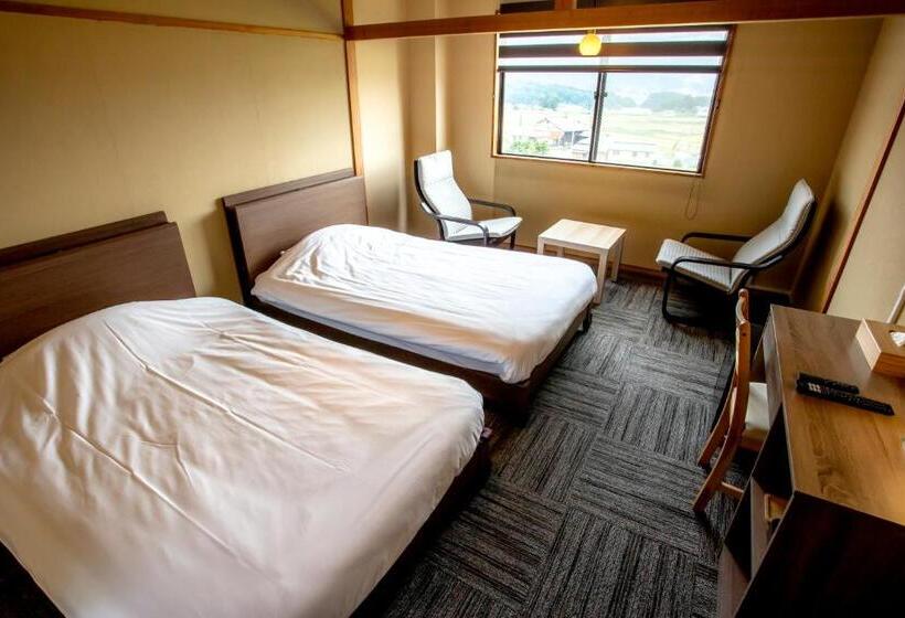 غرفة قياسية حمام مشترك, Alpen Plaza