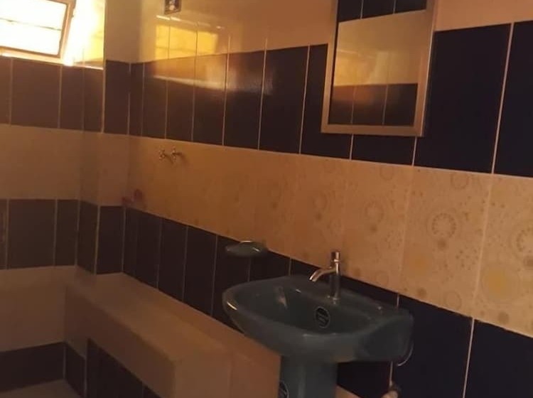 اتاق خانوادگی, Cilos Hostal Hostel