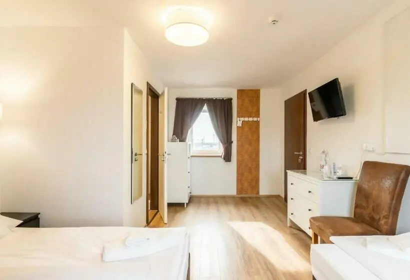 Standard Kolmen Hengen Huone, Autohof 171 Hotel Hegyeshalom
