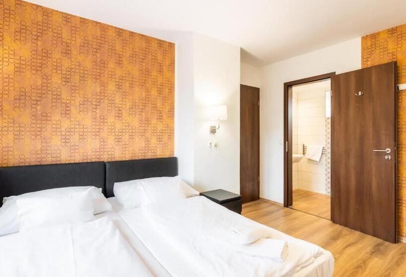 スタンダードトリプルルーム, Autohof 171 Hotel Hegyeshalom