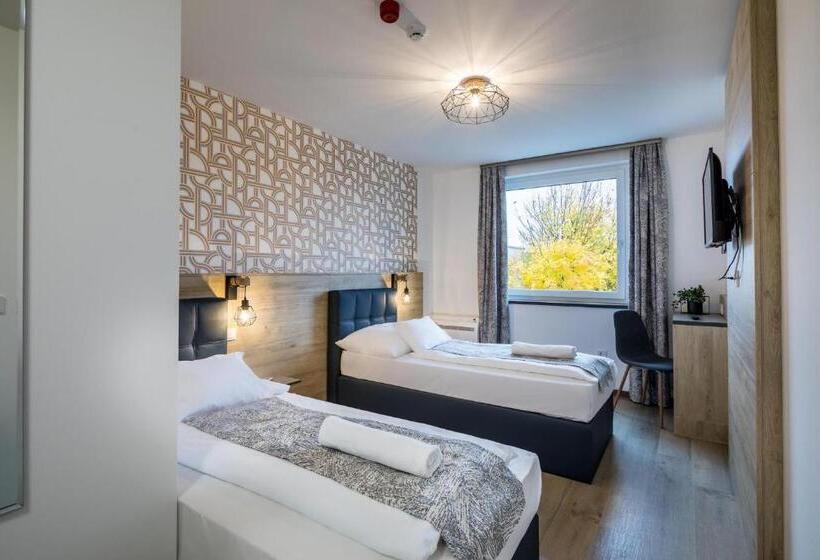 اتاق استاندارد, Autohof 171 Hotel Hegyeshalom