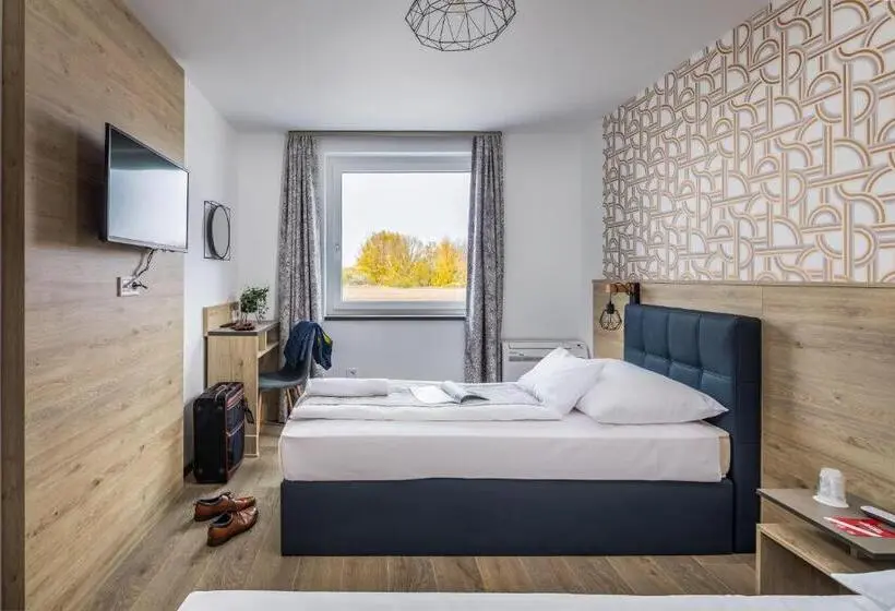 Standard-huone Pohjakerros, Autohof 171 Hotel Hegyeshalom