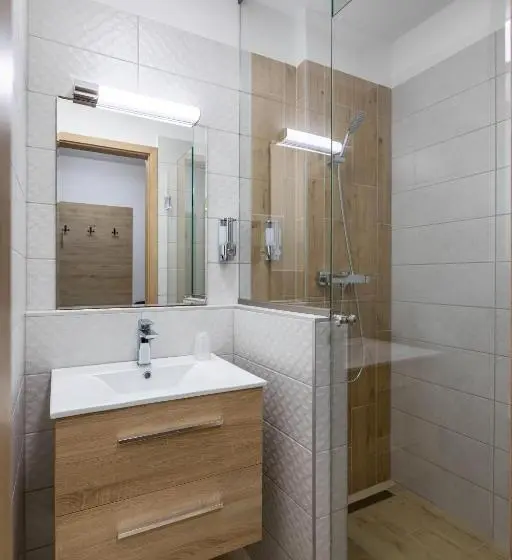 Standard-huone Pohjakerros, Autohof 171 Hotel Hegyeshalom